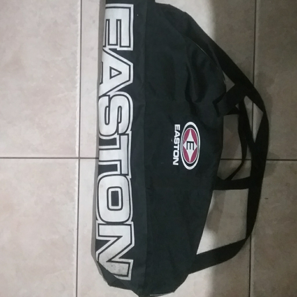 EASTON SOFTBALL BAG
